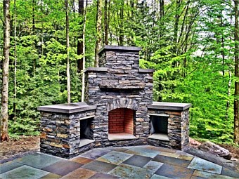 Black river mica ashlar - outdoor fireplace